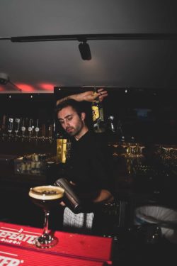 Casper Nico Keller - Lej Bartender i København - Cocktail til fest