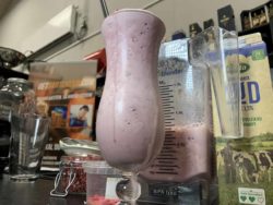 Jordbær Protein Milkshake opskrift - bedste protein milkshake - Jordbær milkshake opskrift
