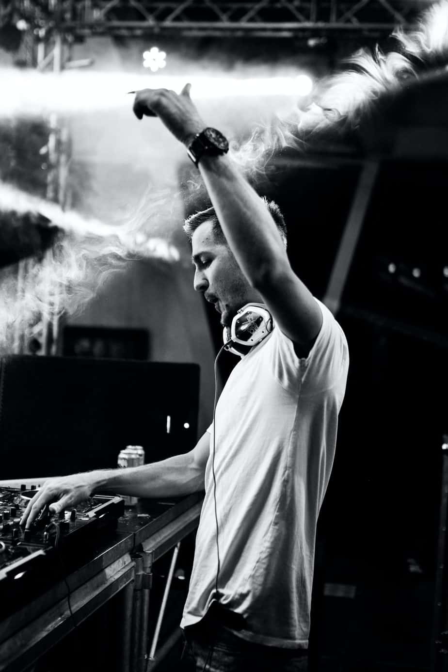 Lej en DJ - DJ til fest - Lej DJ København